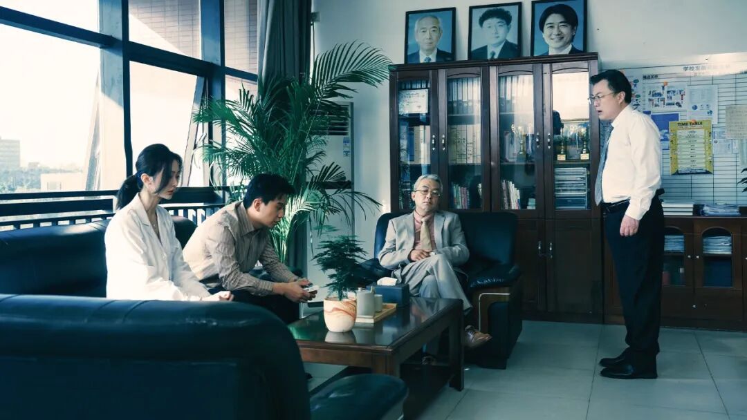 《恶校游戏》Build.24796213 免安装中文学习版 《恶校游戏》Build.24796213 免安装中文学习版